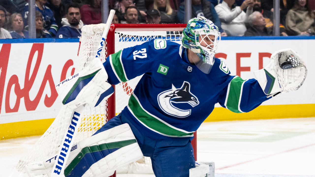 Canucks, Kevin Lankinen agree to terms on five-year contract extension