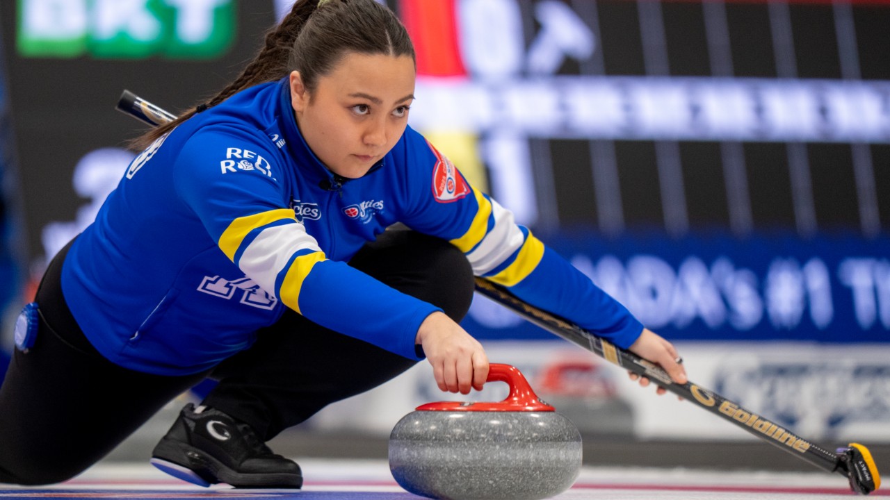 Skrlik bests Sturmay in battle of Alberta teams at Scotties Tournament