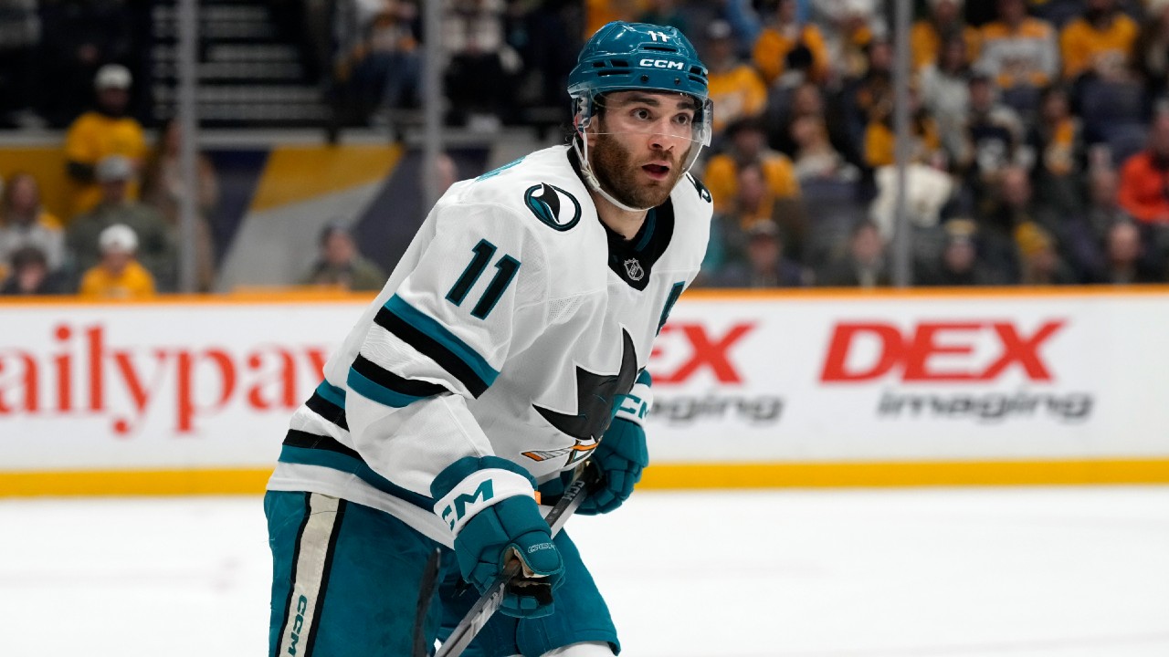 Sharks trade centre Luke Kunin to Blue Jackets