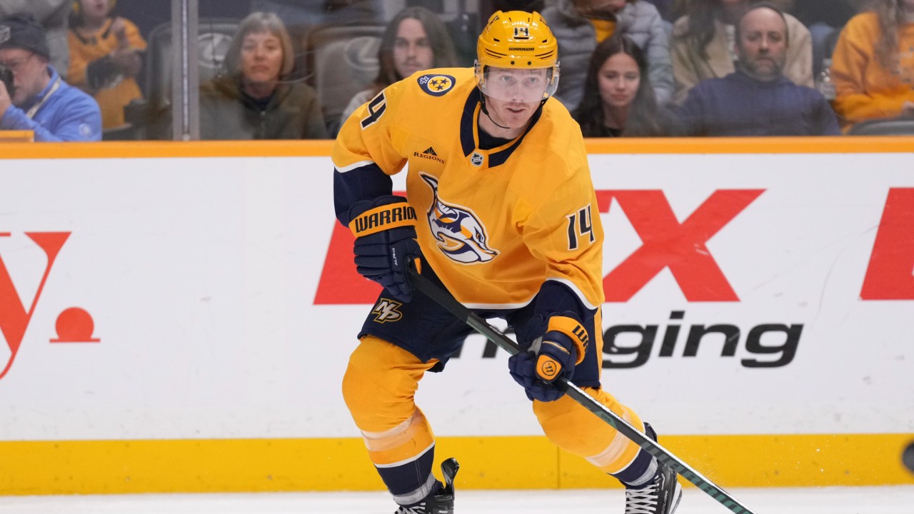 Predators’ Nyquist won’t play vs. Islanders amid trade talks