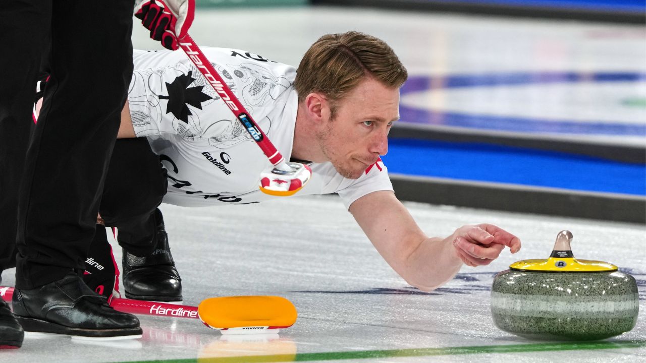 Curling Canada adopts World Curling rulebook, including new double-touch rule
